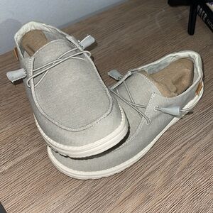 Gray Hey Dudes size 10. New never used!
